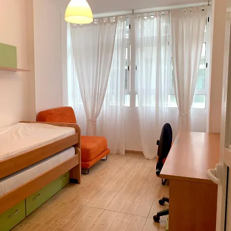 Beach Apartment *